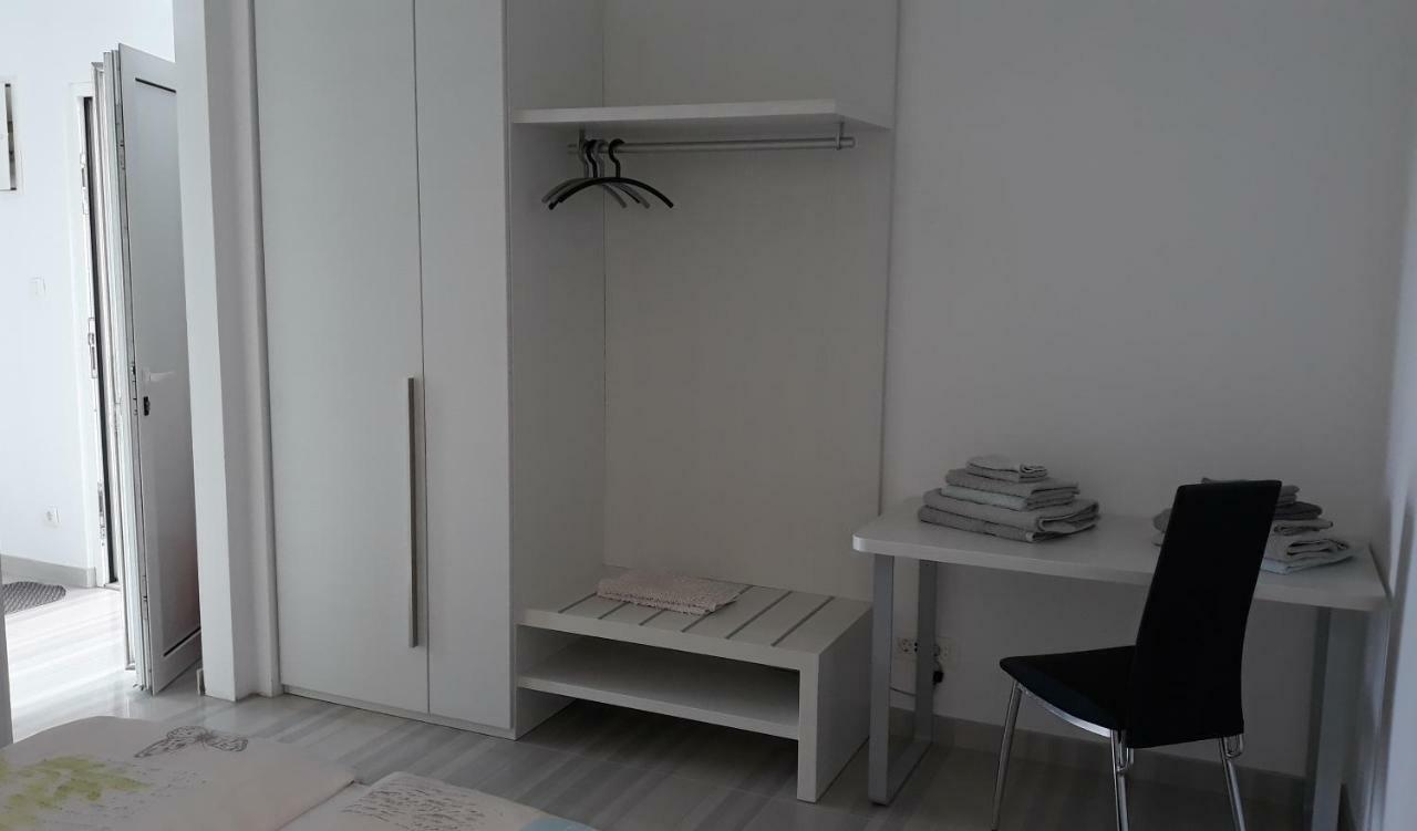 St.Barth Apartments ชิเบนิก ภายนอก รูปภาพ